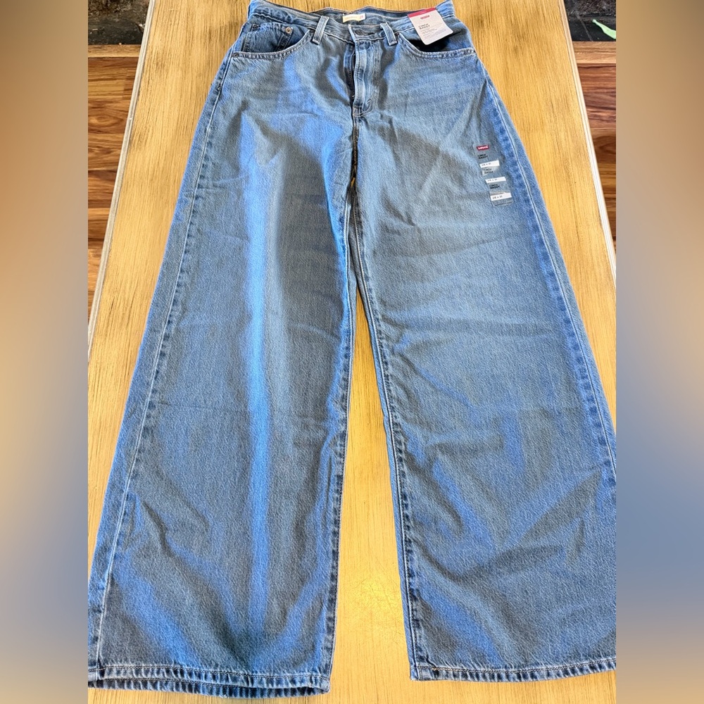 Levi’s Cinch Baggy Jeans NWT 28x31 High Rise Wide Leg Light Wash Denim